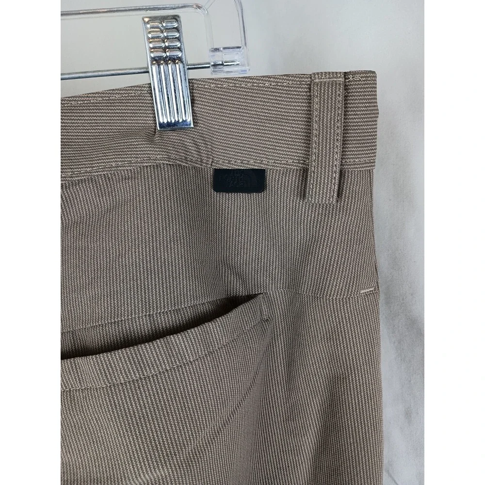 North Face Shorts Mens 40 Beige Striped Chino Flat Front Zip‎ Pocket Casual